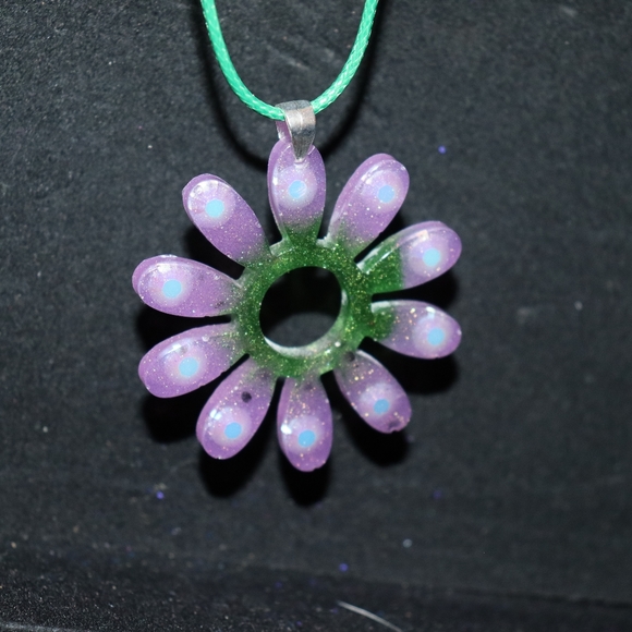 Original Handmade flower necklace 1of 1 - Picture 2 of 4